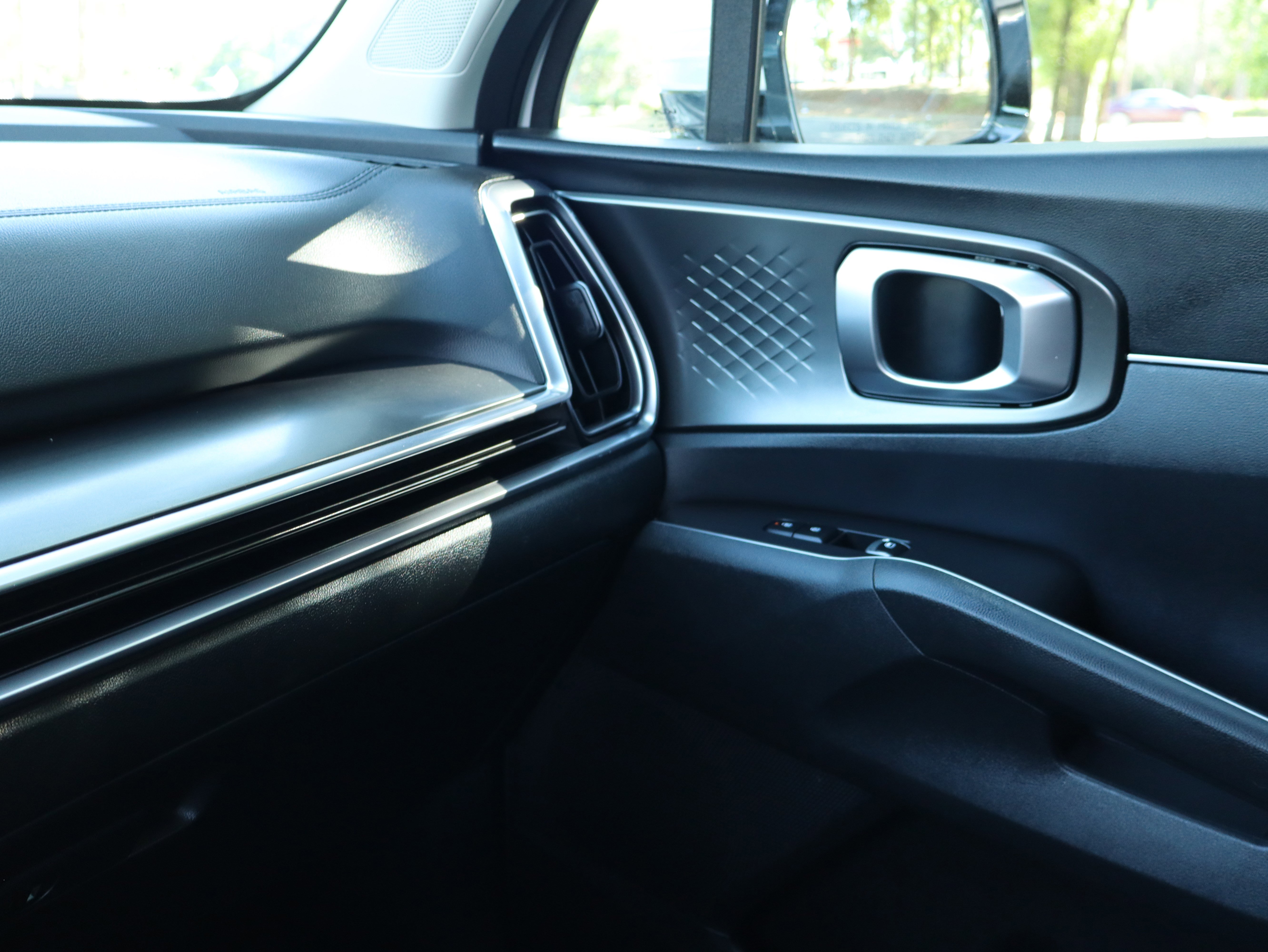 Used 2025 Kia Sorento EX image 37