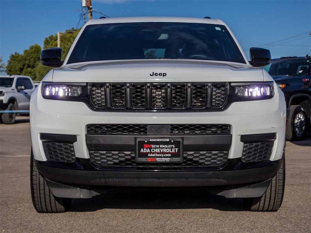 Used 2024 Jeep Grand Cherokee L Laredo image 3