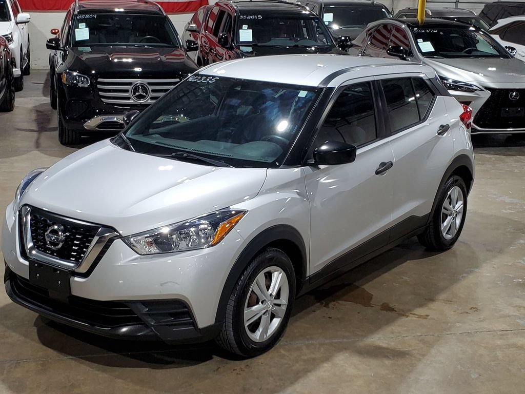 Used 2020 Nissan Kicks S FWD image 32