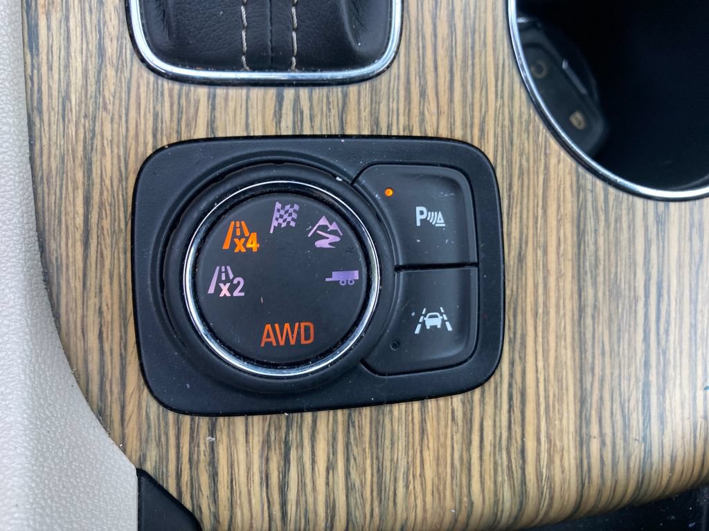 Used 2019 GMC Acadia Denali AWD/4WD image 38