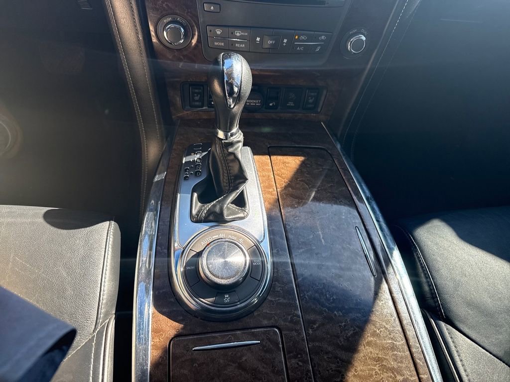 Used 2015 INFINITI QX80 Luxe w/ 22" Wheel Package image 11