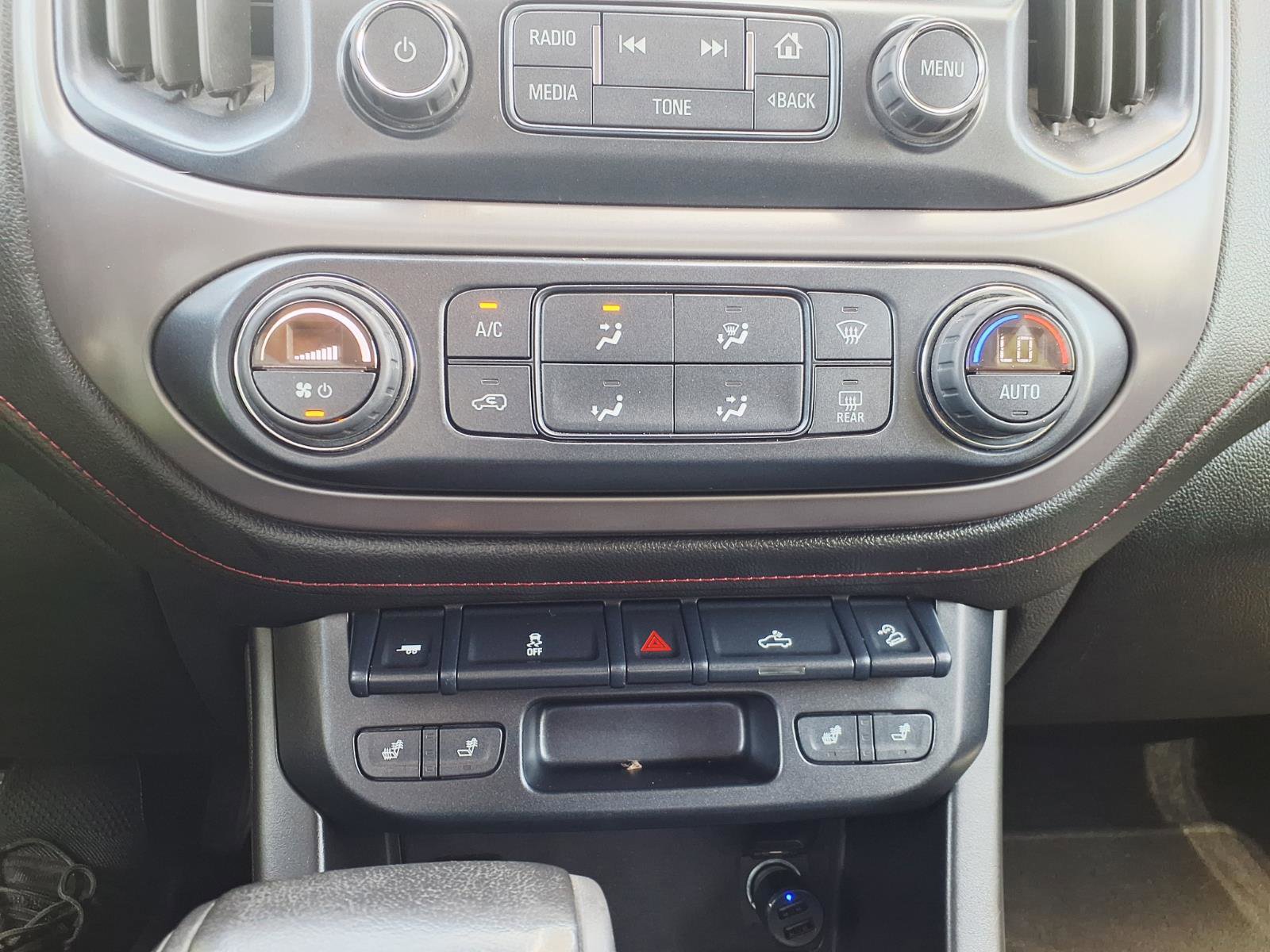 Used 2017 GMC Canyon SLE w/ All Terrain Package AWD/4WD image 23