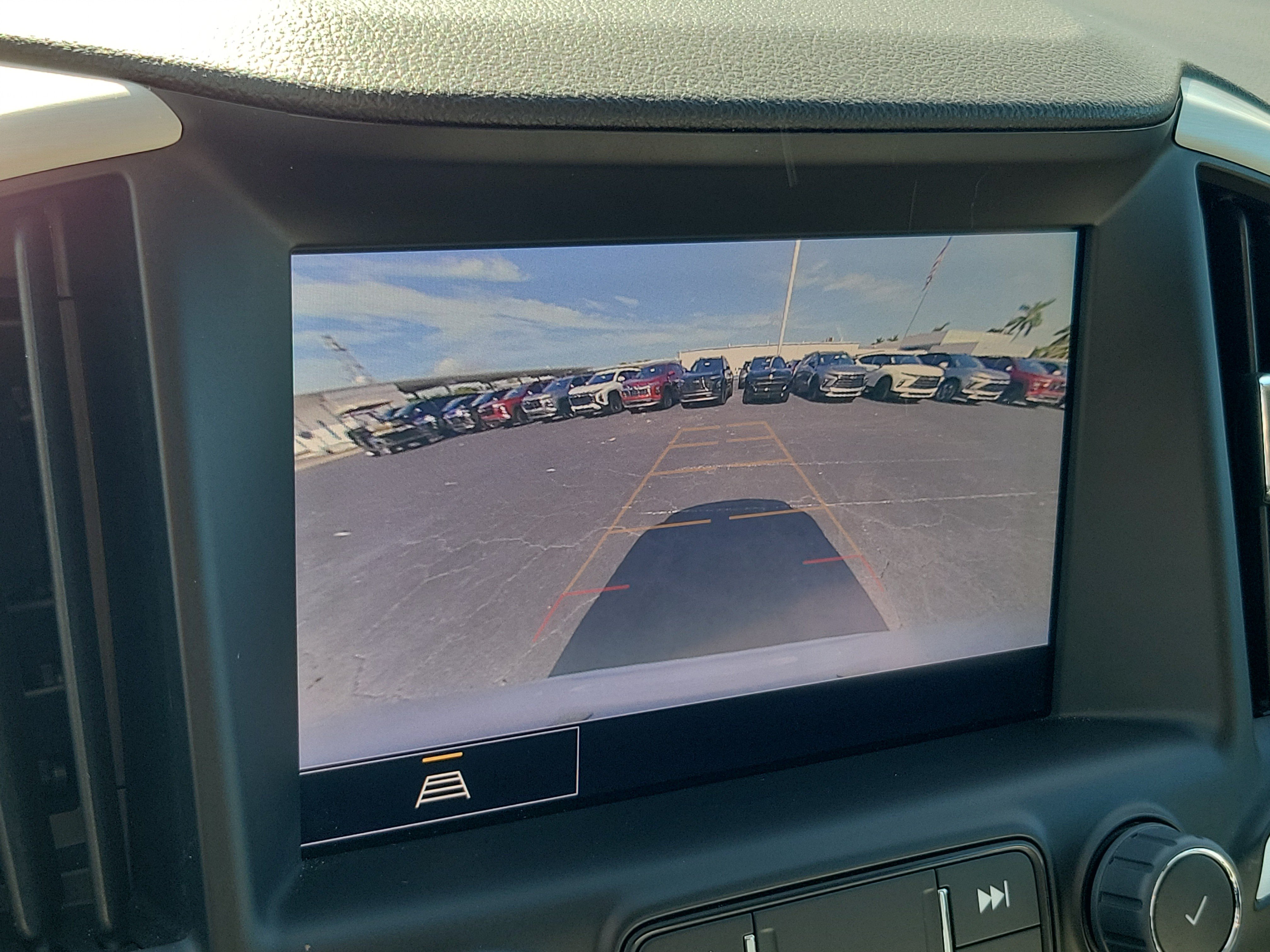 Used 2023 GMC Terrain SLT FWD image 30