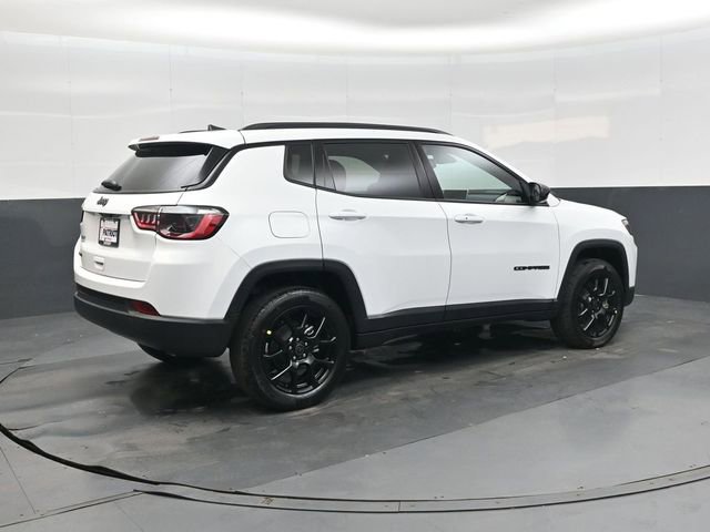 New 2026 Jeep Compass Latitude image 4