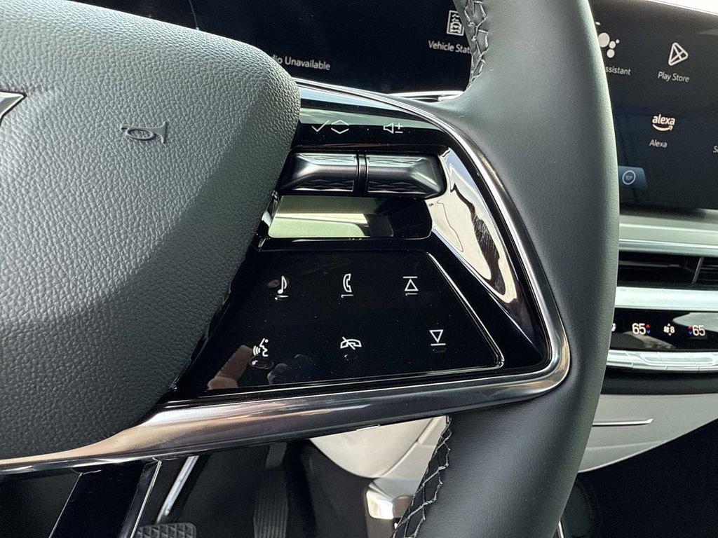 New 2025 Cadillac Lyriq Luxury image 30