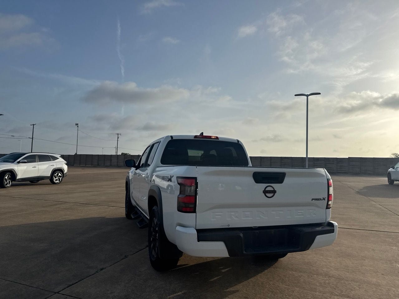 Used 2022 Nissan Frontier Pro-X RWD image 16