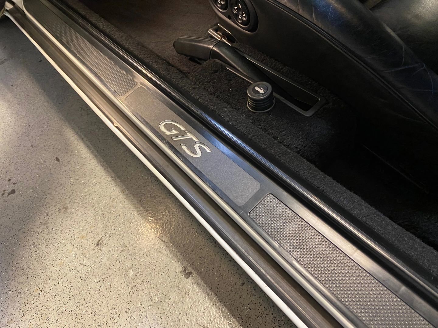 Used 1994 Porsche 928 GTS RWD image 38