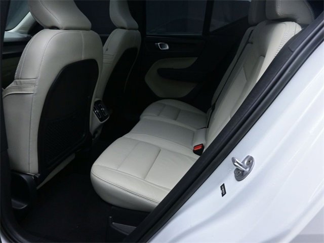 Used 2023 Volvo XC40 B5 Plus w/ Driver Assist Package image 21