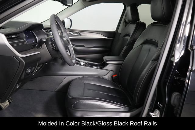 Used 2023 Jeep Grand Cherokee Limited w/ Black Appearance Package image 16