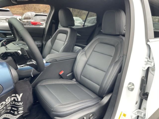 New 2026 Chevrolet Equinox EV LT AWD/4WD image 11