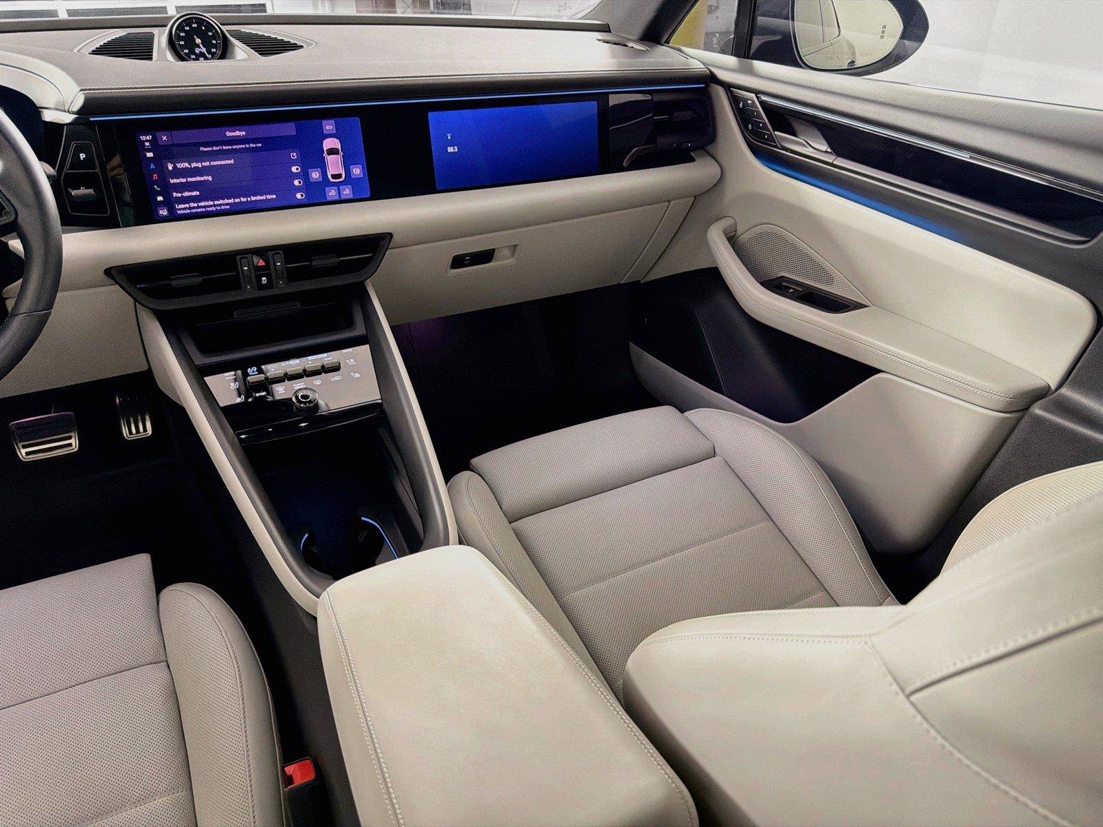 Certified 2026 Porsche Macan Electric RWD image 30