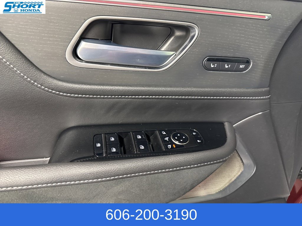 Used 2025 INFINITI QX80 Sensory AWD/4WD image 30