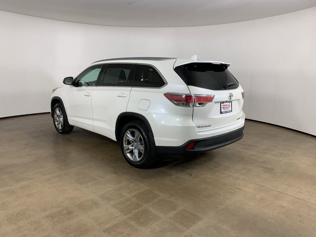 Used 2015 Toyota Highlander Limited w/ Driver Technology Package AWD/4WD image 16