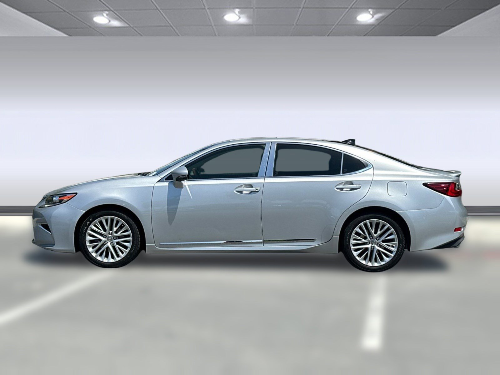 Used 2016 Lexus ES 350 F Sport w/ Luxury Package w/Wood Trim FWD image 2