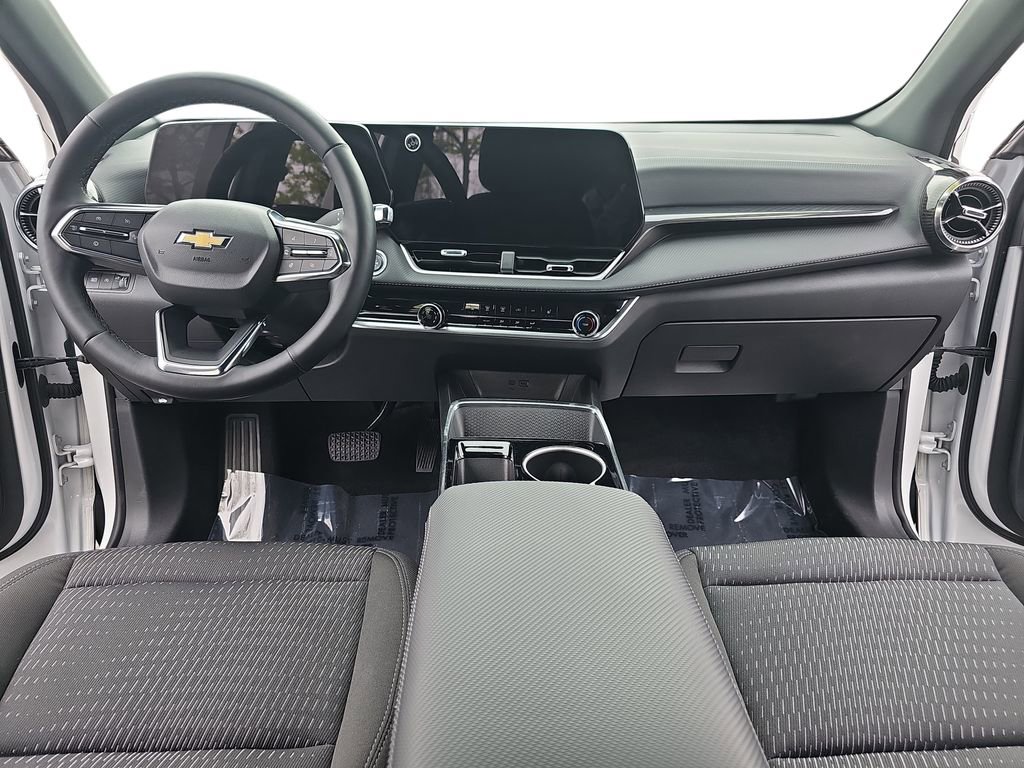Used 2025 Chevrolet Equinox LT AWD/4WD image 9