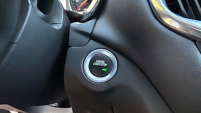 Used 2023 Chevrolet Equinox LT FWD image 27