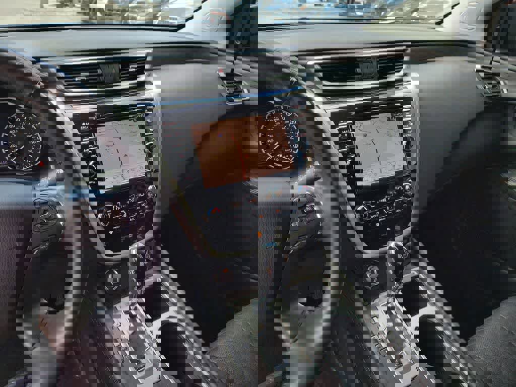 Used 2023 Nissan Murano Platinum w/ Cargo Package image 32