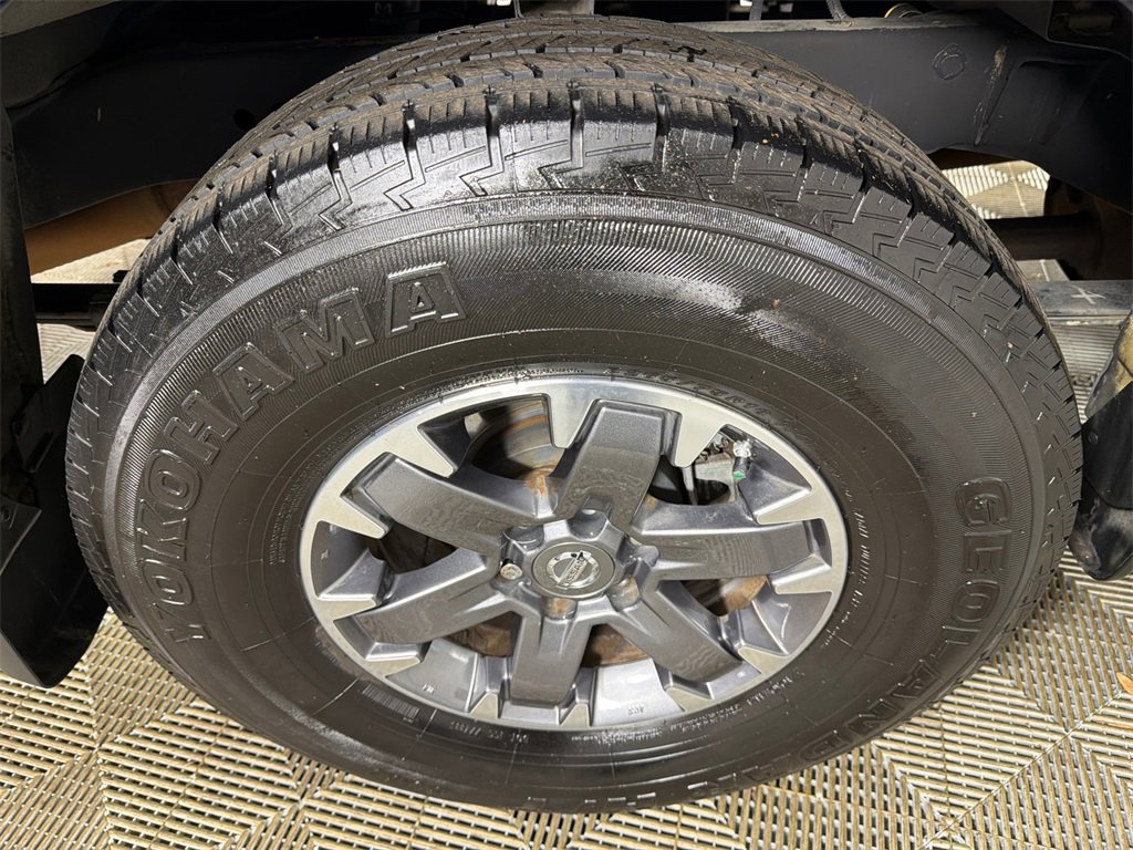 Used 2018 Nissan Frontier SV image 17