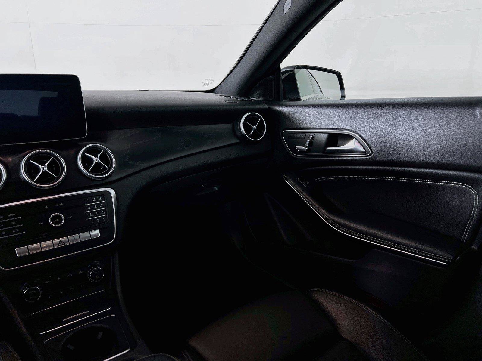 Used 2019 Mercedes-Benz CLA 250 4MATIC image 24