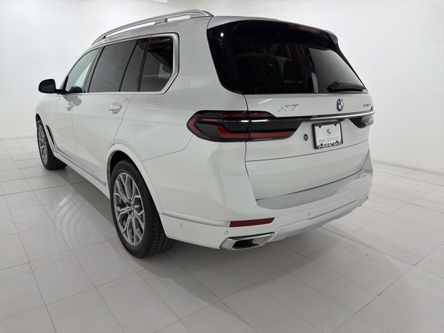 Certified 2024 BMW X7 xDrive40i w/ Premium Package image 3