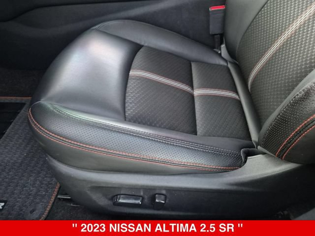 Used 2023 Nissan Altima 2.5 SR FWD image 16