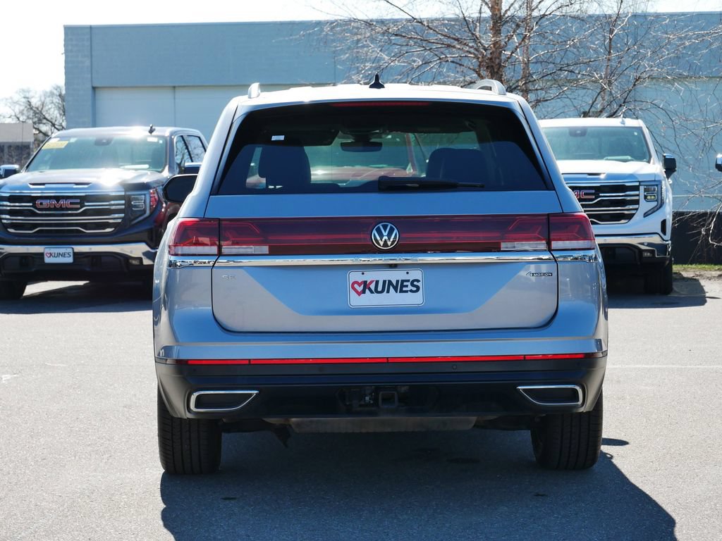 Used 2025 Volkswagen Atlas SE AWD/4WD image 9