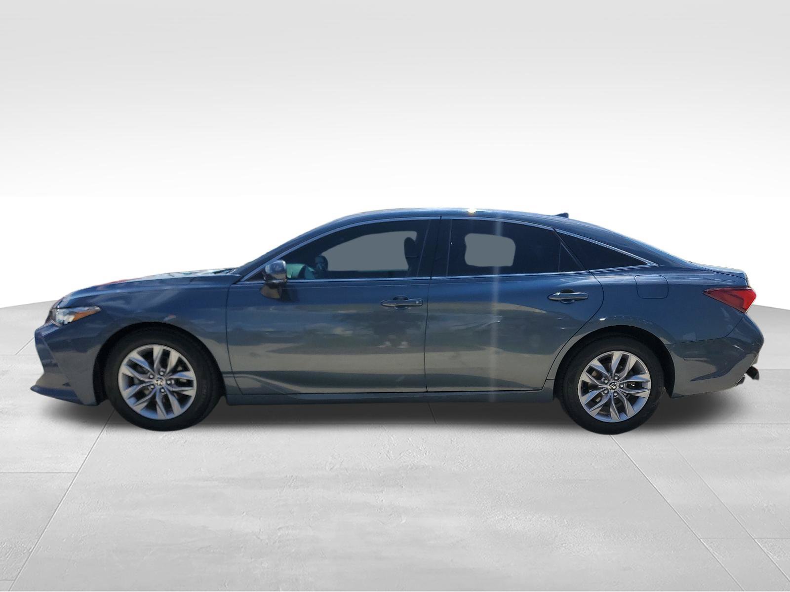 Used 2021 Toyota Avalon XLE FWD image 6