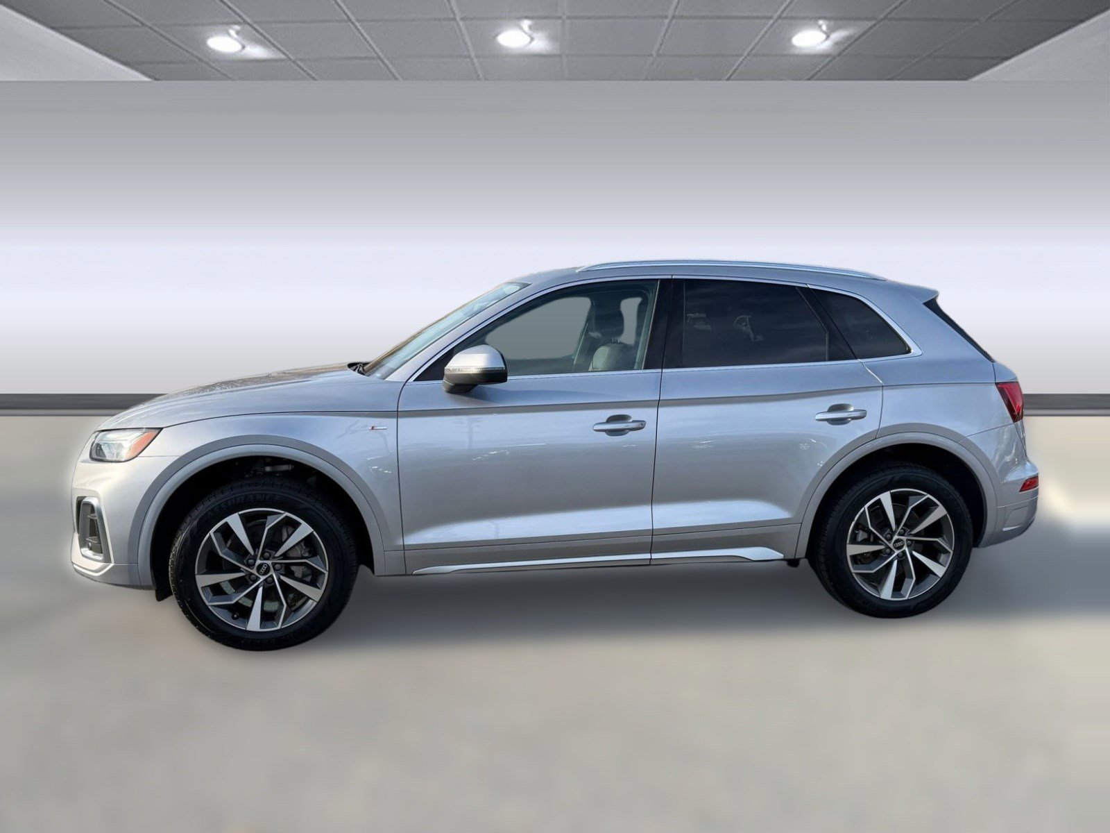 Used 2022 Audi Q5 2.0T Premium Plus image 2