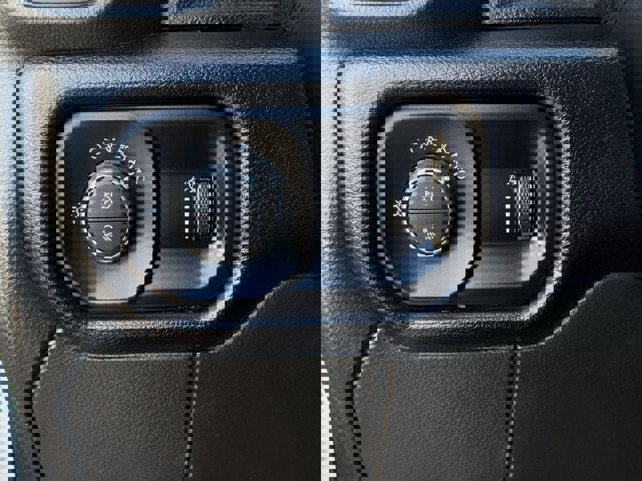 Used 2024 RAM 2500 Big Horn image 24