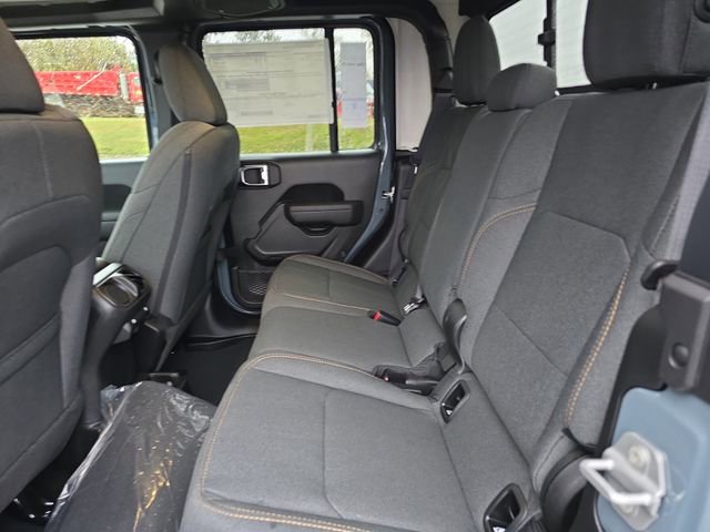 New 2025 Jeep Gladiator Sport image 12