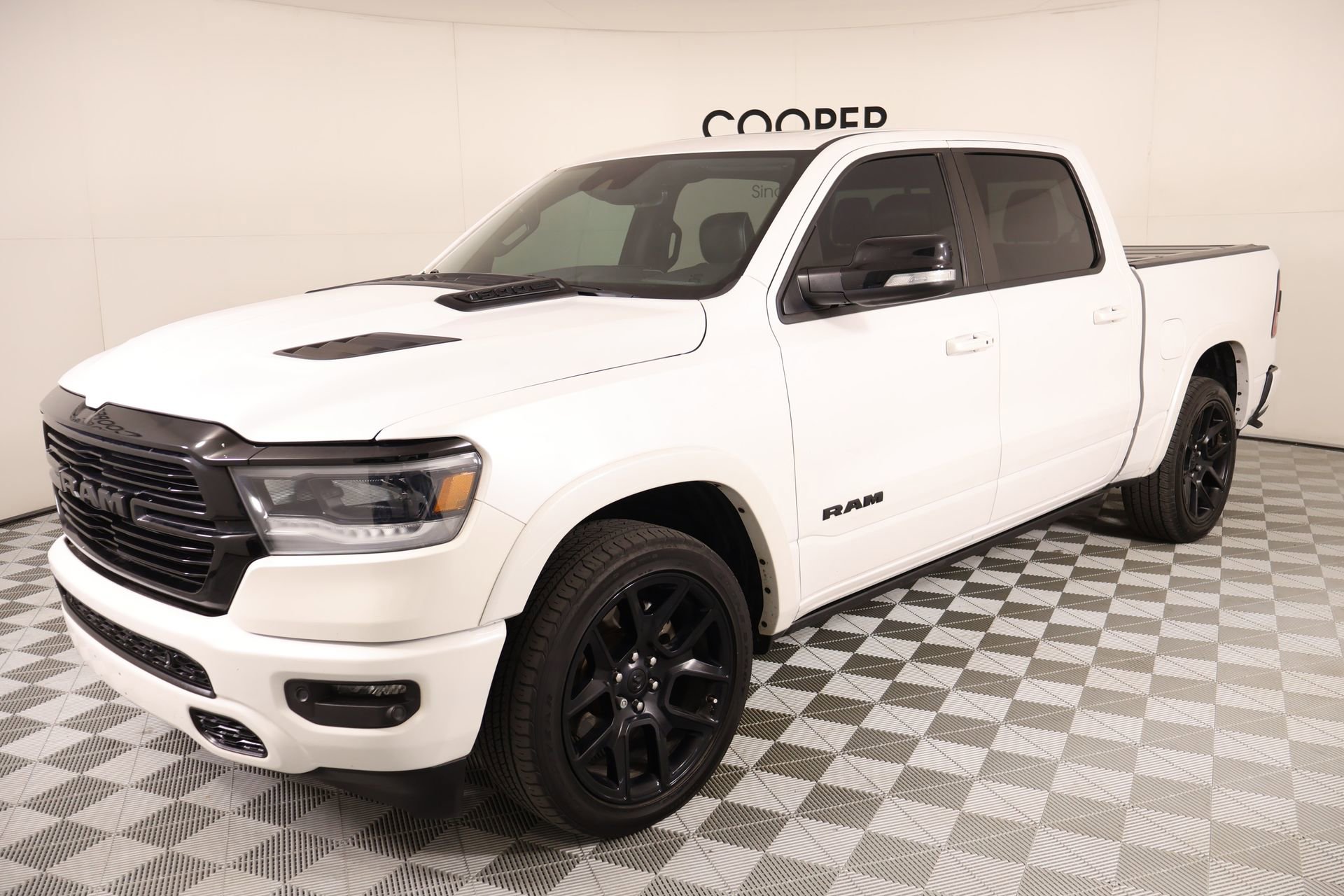 Used 2021 RAM 1500 Laramie image 11