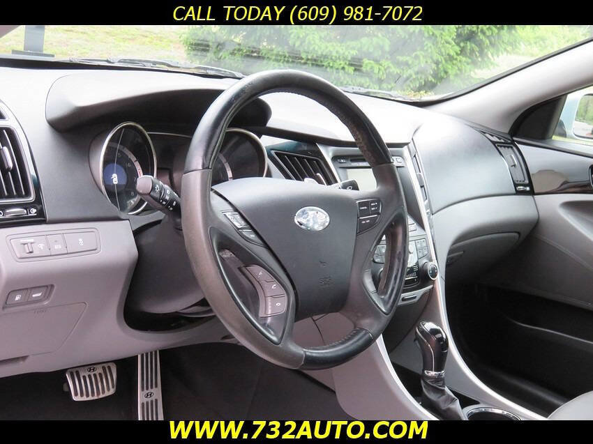 Used 2011 Hyundai Sonata Limited w/ Navigation Pkg 5 FWD image 26