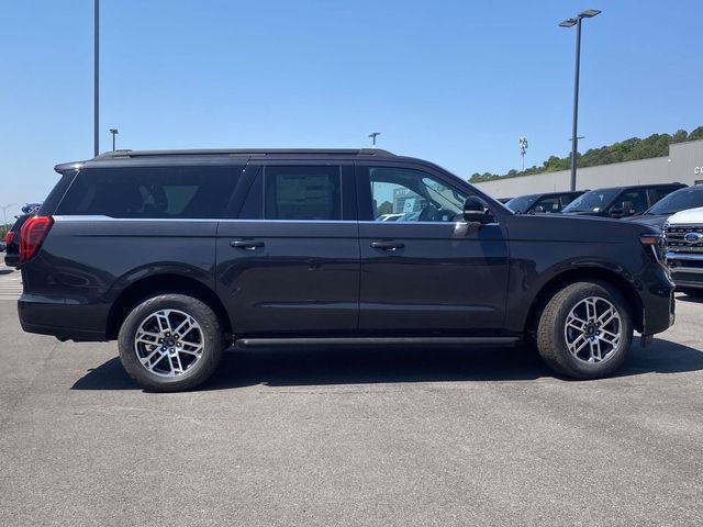 New 2026 Ford Expedition Max Active AWD/4WD image 2