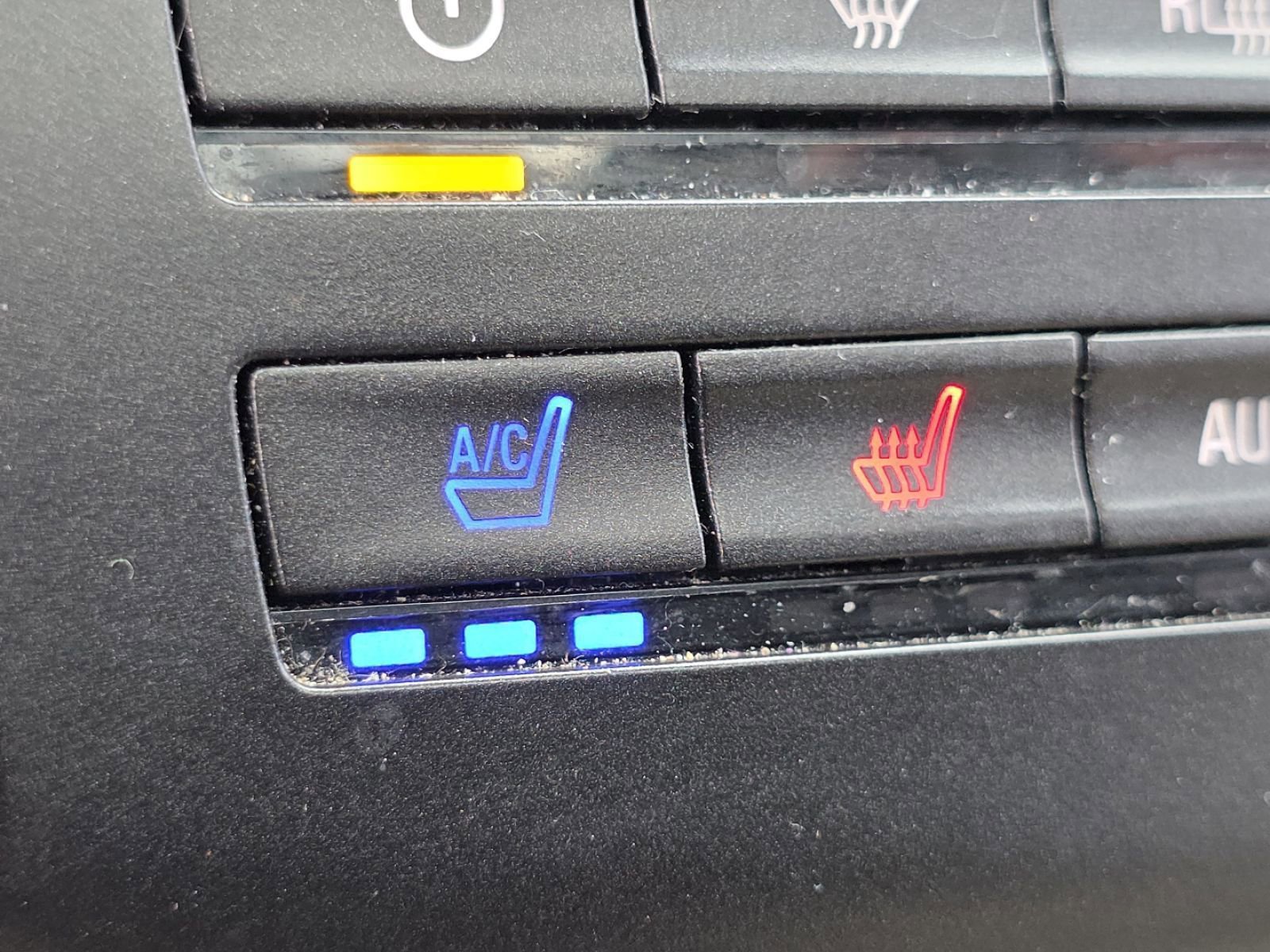 Used 2019 Lincoln MKC Reserve w/ MKC Climate Package image 9