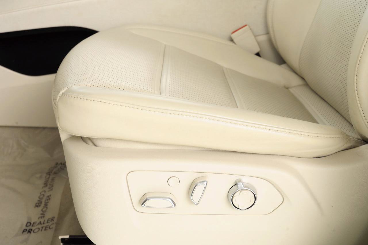 Used 2023 Cadillac Escalade ESV Sport Platinum image 30