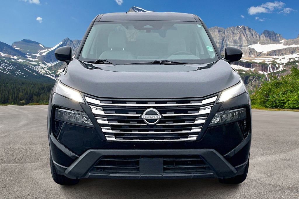 Used 2025 Nissan Rogue SV AWD/4WD image 3