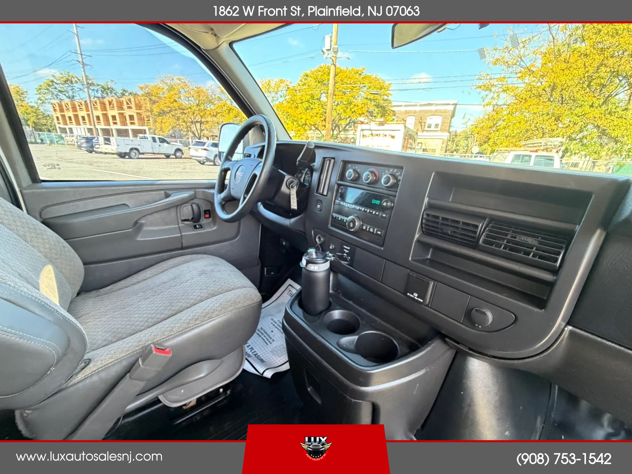 Used 2015 GMC Savana 3500 RWD image 17