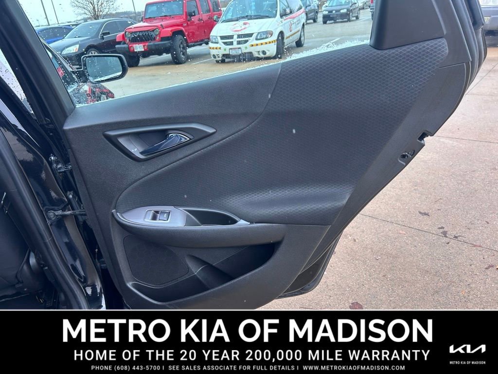 Used 2023 Chevrolet Malibu LT image 34