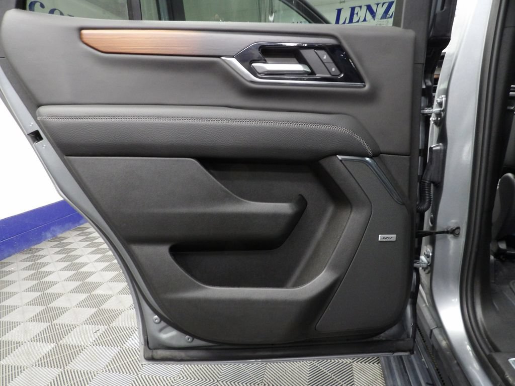 Used 2026 GMC Yukon Denali w/ Denali Reserve Package AWD/4WD image 63