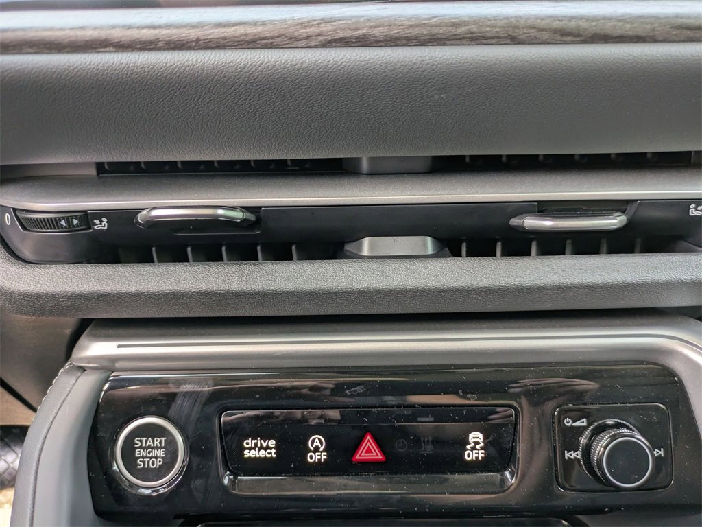 New 2025 Audi Q5 Premium Plus image 26