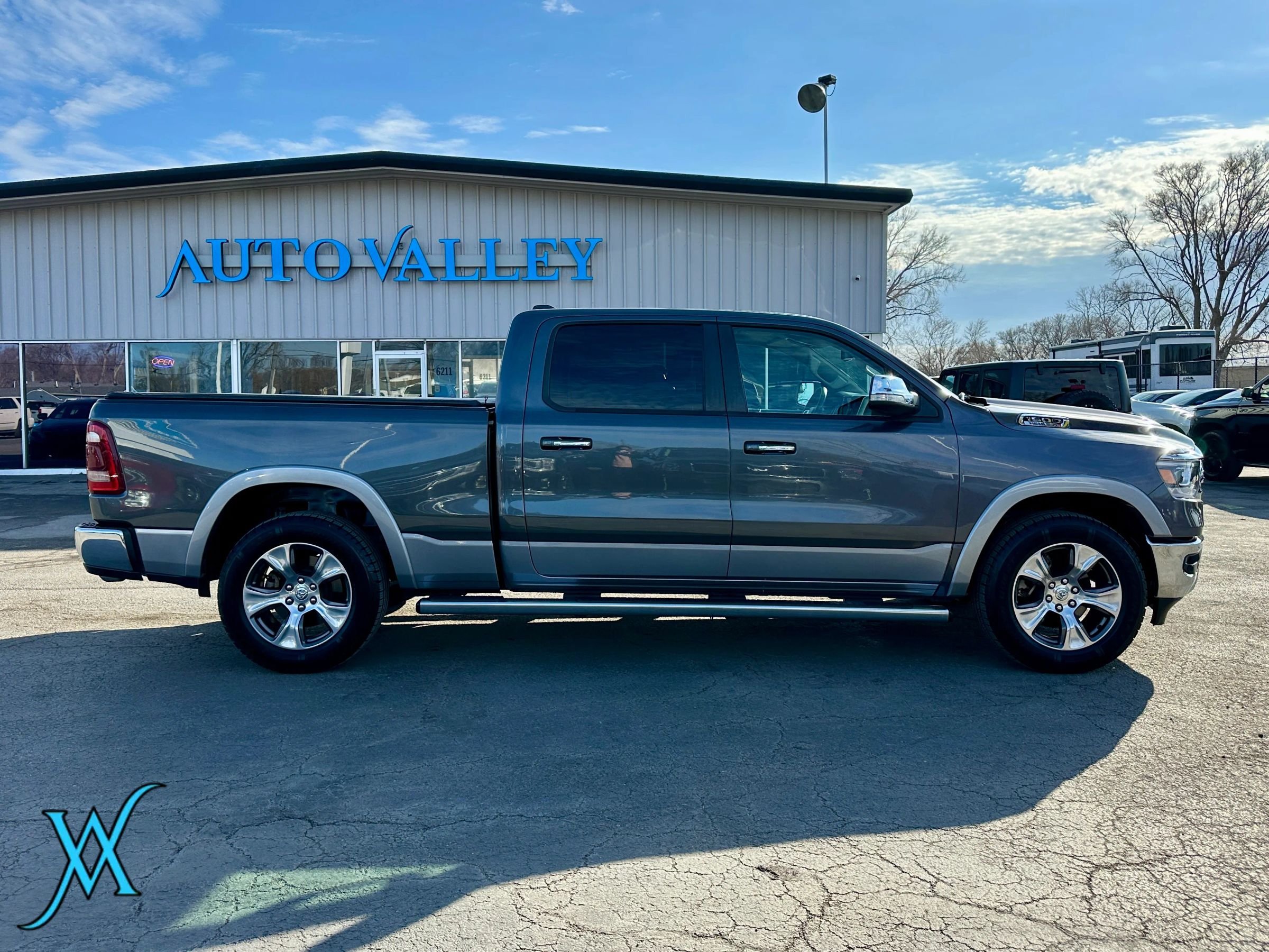 Used 2020 RAM 1500 Laramie AWD/4WD image 8