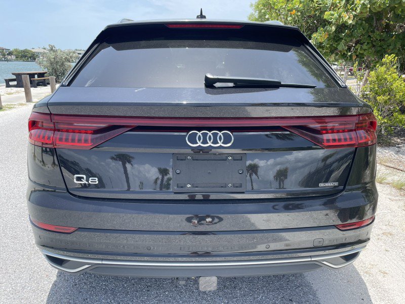 Used 2019 Audi Q8 Premium Plus w/ Premium Plus AWD/4WD image 38