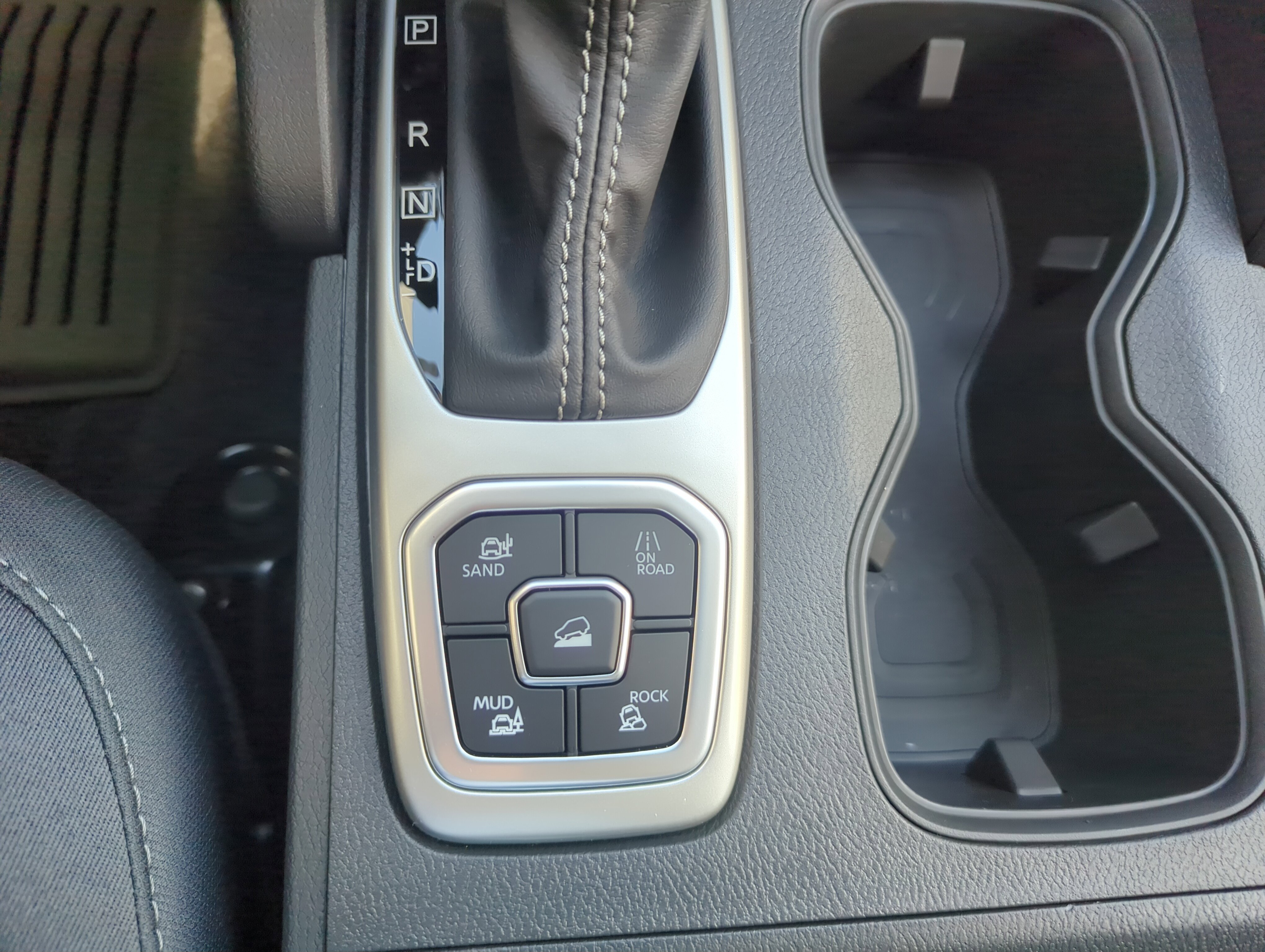 New 2026 Nissan Frontier SV w/ SV Convenience Package image 21