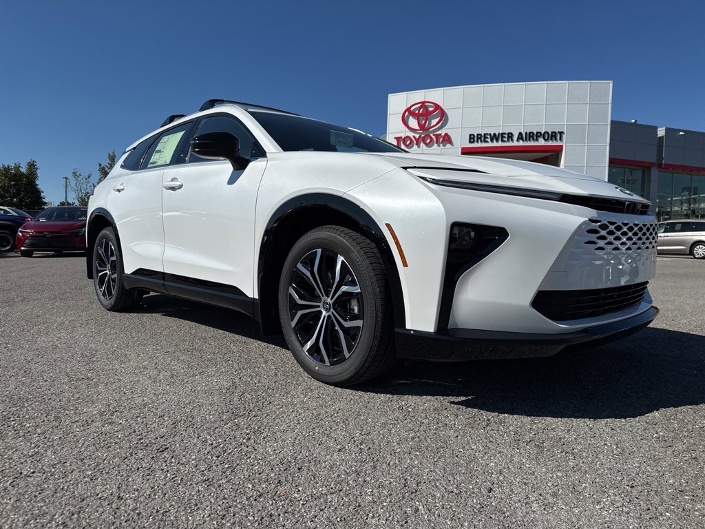 New 2025 Toyota Crown Signia image 3