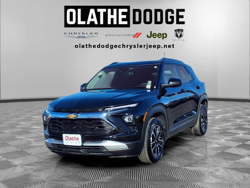 Used 2025 Chevrolet TrailBlazer LT w/ Driver Confidence Package