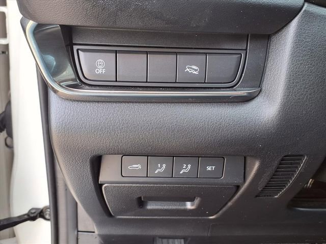 Used 2023 MAZDA CX-30 AWD 2.5 S w/ Premium Package image 23