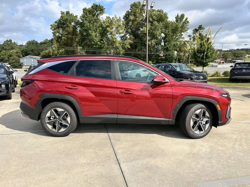 New 2026 Hyundai Tucson SEL FWD image 2
