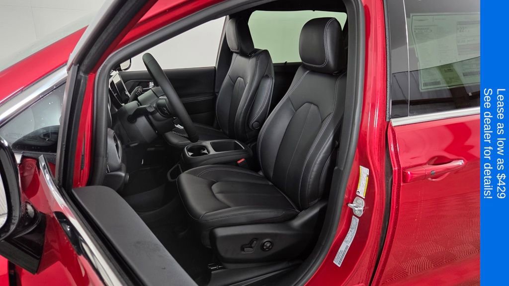 New 2026 Chrysler Pacifica Select FWD image 15