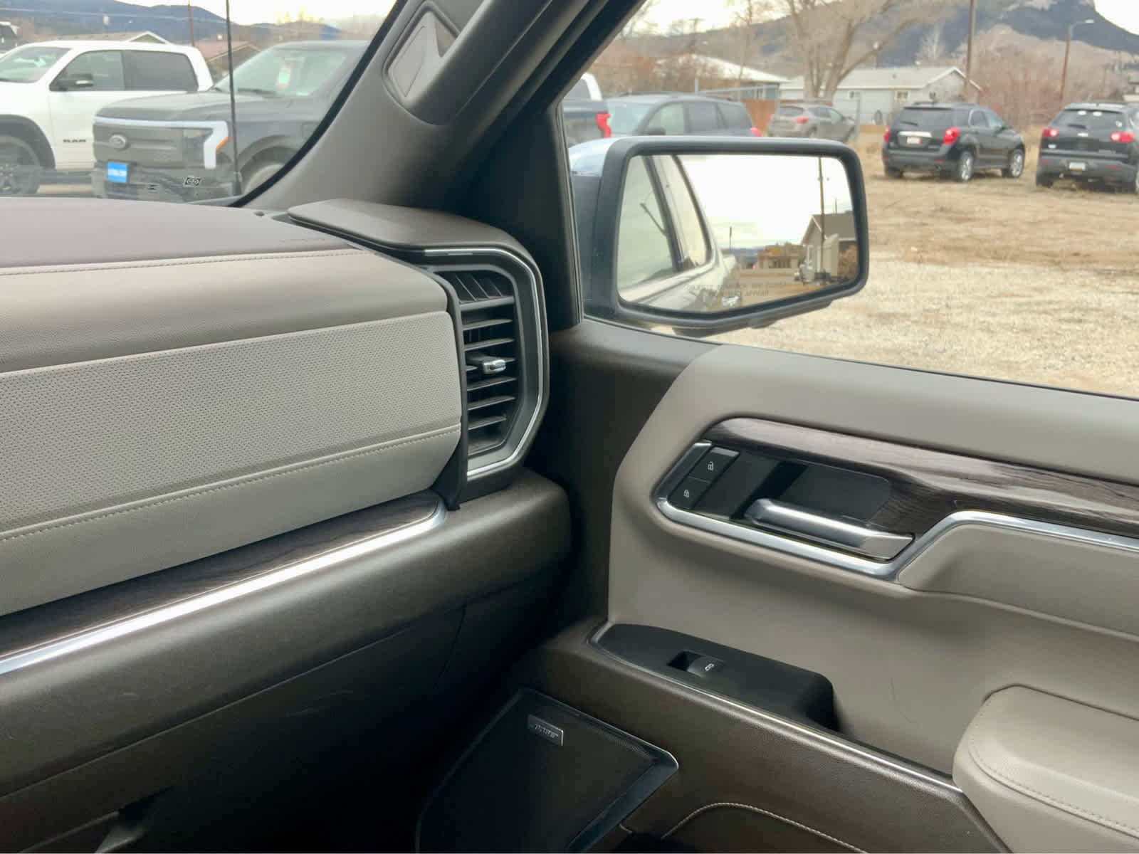 Certified 2023 Chevrolet Silverado 1500 LTZ w/ Technology Package image 39