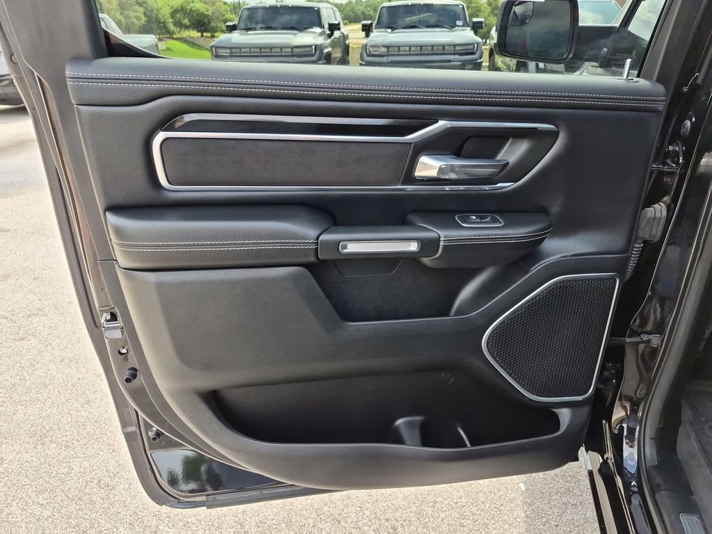 Used 2022 RAM 1500 Laramie w/ Sport Appearance Package AWD/4WD image 35